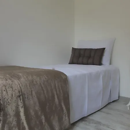 Hotel Red Basilica 2*